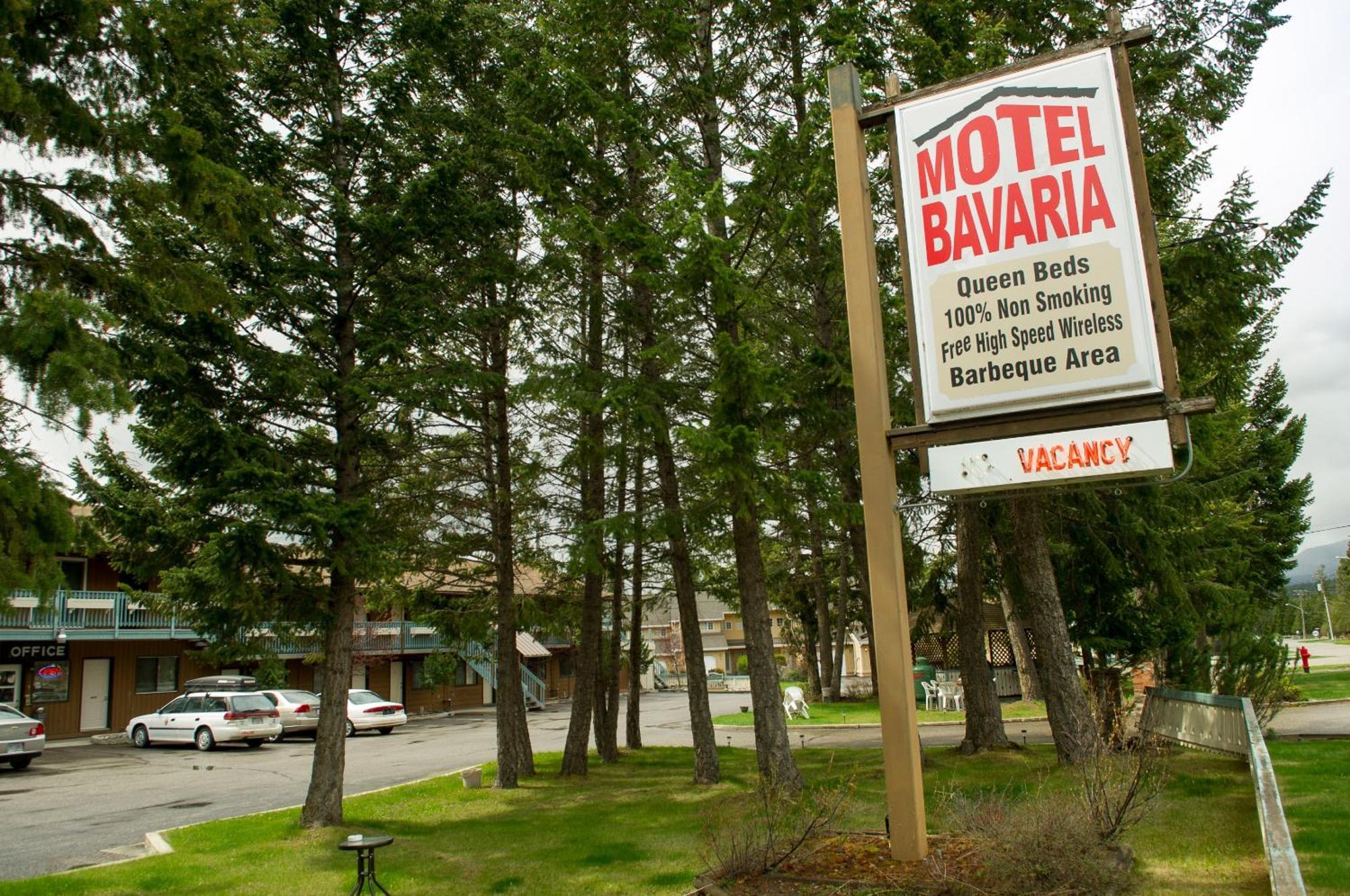 Motel Bavaria Radium Hot Springs Exterior foto